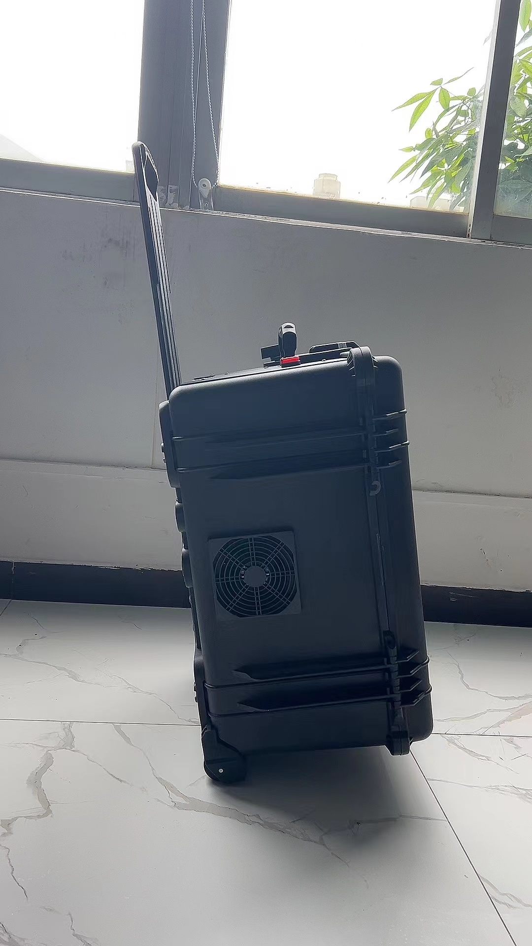 巩义手拉箱型移动通信干扰器